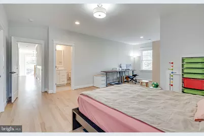 6501 Divine Street, McLean, VA 22101 - Photo 57