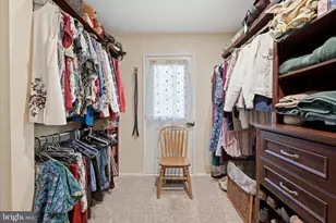 8825 Charles Hawkins Way, Annandale, VA 22003 - Photo 23