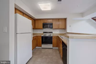 6018 Curtier Drive #E, Alexandria, VA 22310 - Photo 9