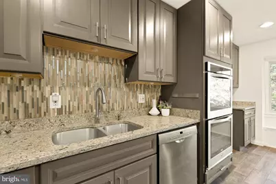 9308 Briarwood Place, Fairfax, VA 22032 - Photo 13