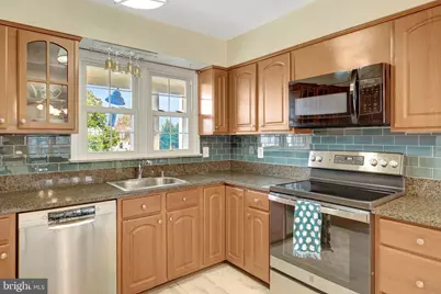 1398 Park Lake Drive, Reston, VA 20190 - Photo 19