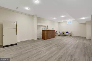 1398 Park Lake Dr, Reston, VA 20190 - Photo 41