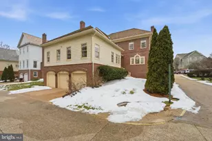 9874 Palace Green Way, Vienna, VA 22181 - Photo 73