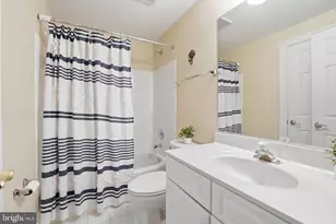 9874 Palace Green Way, Vienna, VA 22181 - Photo 67