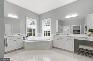 9874 Palace Green Way, Vienna, VA 22181 - Photo 27