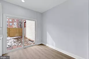 13133 Park Crescent Cir, Herndon, VA 20171 - Photo 9