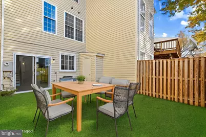 13133 Park Crescent Circle, Herndon, VA 20171 - Photo 25