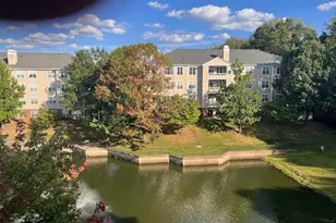 4330 Cannon Ridge Ct, Fairfax, VA 22033 - Photo 3