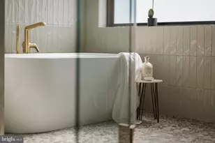 913 Symphony Cir SW, Vienna, VA 22180 - Photo 35