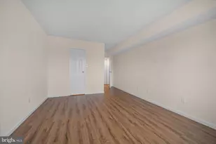 2073 Royal Fern Ct, Reston, VA 20191 - Photo 17