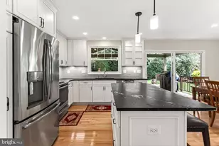 7003 Polins Ct, Alexandria, VA 22306 - Photo 13