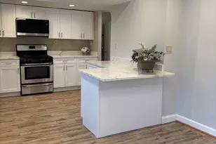 7800 Winona Ct, Annandale, VA 22003 - Photo 3