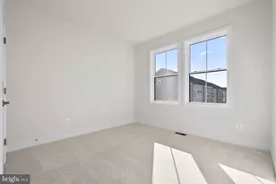 13736 Aviation Pl, Herndon, VA 20171 - Photo 29