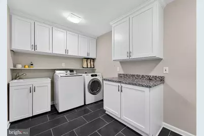 930 Park Street SE, Vienna, VA 22180 - Photo 33