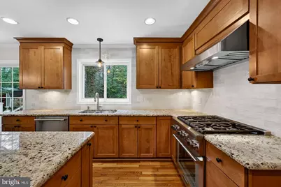 930 Park Street SE, Vienna, VA 22180 - Photo 21