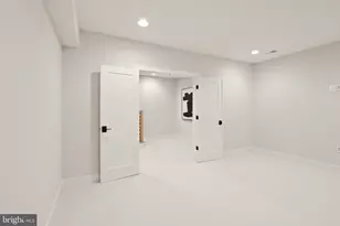 1212 Drake St SW, Vienna, VA 22180 - Photo 77