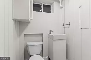 7609 Woodridge Cir, Alexandria, VA 22308 - Photo 43