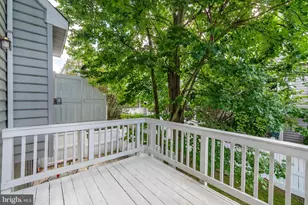 12081 Edgemere Cir, Reston, VA 20190 - Photo 31