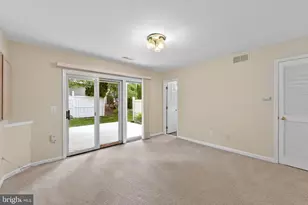 12081 Edgemere Cir, Reston, VA 20190 - Photo 27