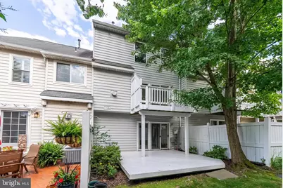 12081 Edgemere Circle, Reston, VA 20190 - Photo 35