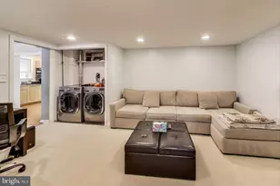 6703 Hallwood Ave, Falls Church, VA 22046 - Photo 15