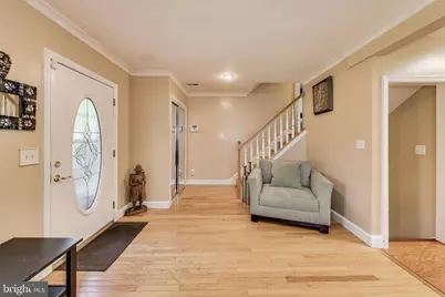 6703 Hallwood Avenue, Falls Church, VA 22046 - Photo 7