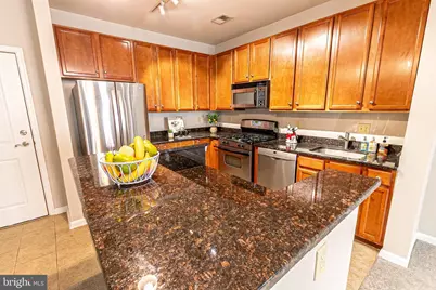 2655 Prosperity Avenue #224, Fairfax, VA 22031 - Photo 7