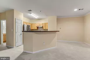 5124 Brittney Elyse Cir, Centreville, VA 20120 - Photo 9