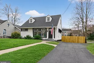 1925 Rollins Dr, Alexandria, VA 22307 - Photo 1