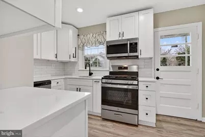 1925 Rollins Drive, Alexandria, VA 22307 - Photo 19