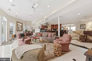 304 Chesapeake Dr, Great Falls, VA 22066 - Photo 23