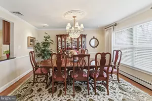 304 Chesapeake Dr, Great Falls, VA 22066 - Photo 7