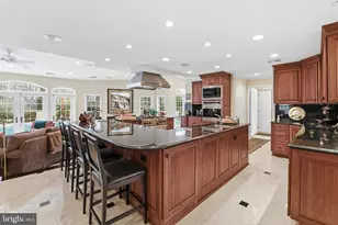 304 Chesapeake Dr, Great Falls, VA 22066 - Photo 9