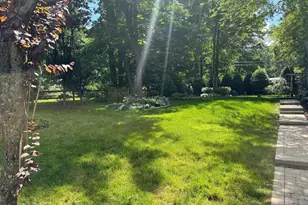 304 Chesapeake Dr, Great Falls, VA 22066 - Photo 71