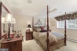 304 Chesapeake Dr, Great Falls, VA 22066 - Photo 41