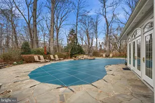 304 Chesapeake Dr, Great Falls, VA 22066 - Photo 57