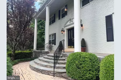 304 Chesapeake Drive, Great Falls, VA 22066 - Photo 5