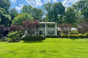 304 Chesapeake Dr, Great Falls, VA 22066 - Photo 1