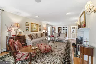 304 Chesapeake Dr, Great Falls, VA 22066 - Photo 9