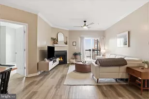 11379 Aristotle Dr, Fairfax, VA 22030 - Photo 5