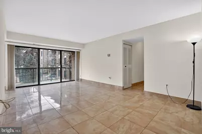 9718 Kingsbridge Drive #103, Fairfax, VA 22031 - Photo 3