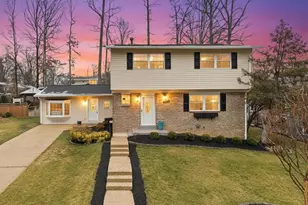 5519 Yorkshire St, Springfield, VA 22151 - Photo 1