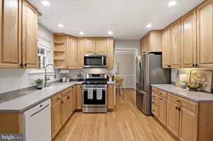 5519 Yorkshire St, Springfield, VA 22151 - Photo 11