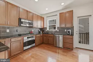 12183 Waveland St, Fairfax, VA 22033 - Photo 13
