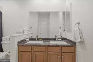 12183 Waveland St, Fairfax, VA 22033 - Photo 25