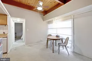 7753 Donnybrook Ct, Annandale, VA 22003 - Photo 3