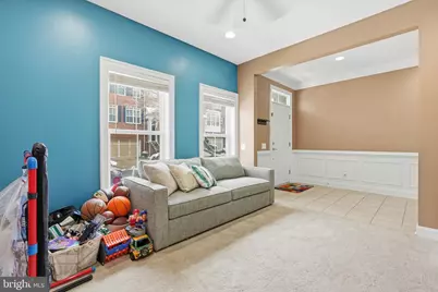 9522 Canonbury Square, Fairfax, VA 22031 - Photo 3