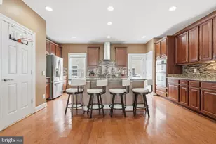 9522 Canonbury Square, Fairfax, VA 22031 - Photo 7