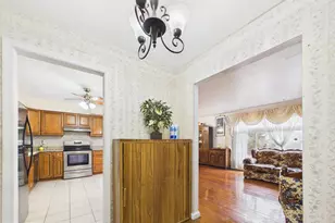 5907 Camberly Ave, Springfield, VA 22150 - Photo 9