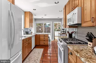 6621 Kerns Rd, Falls Church, VA 22042 - Photo 13